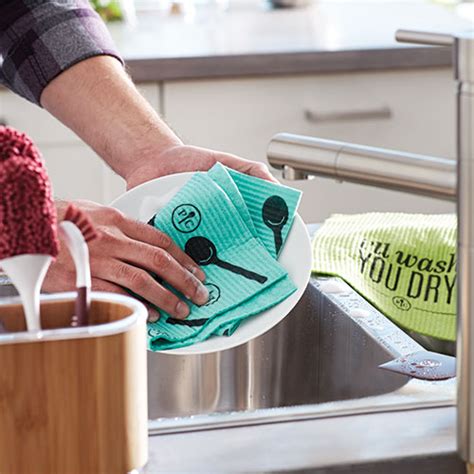 Wave a Magic Cleaning Cloth: Revolutionize Your Cleaning Routine
